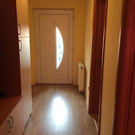 Apartmani Malina 3 Bijeljina Exteriör bild
