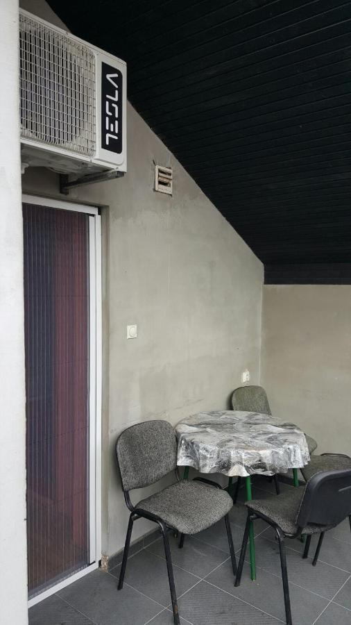 Apartmani Malina 3 Bijeljina Exteriör bild