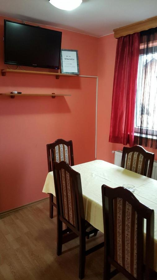 Apartmani Malina 3 Bijeljina Exteriör bild